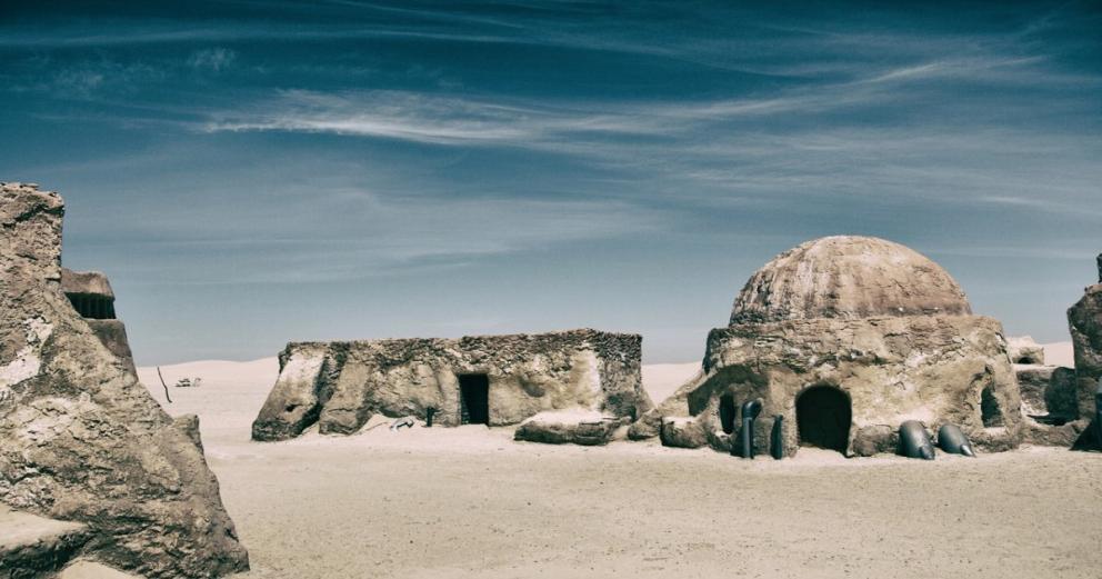 How many days are enough to see Tunisia?