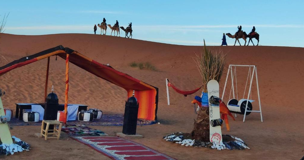 Camel Trips Luxury camp in Merzouga desert