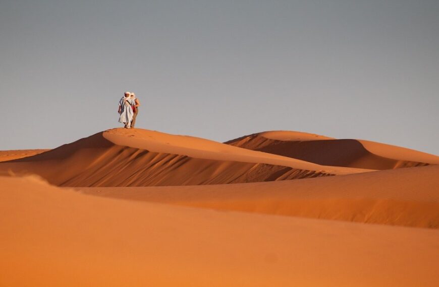 Group 3 days Marrakech to Fes desert tour