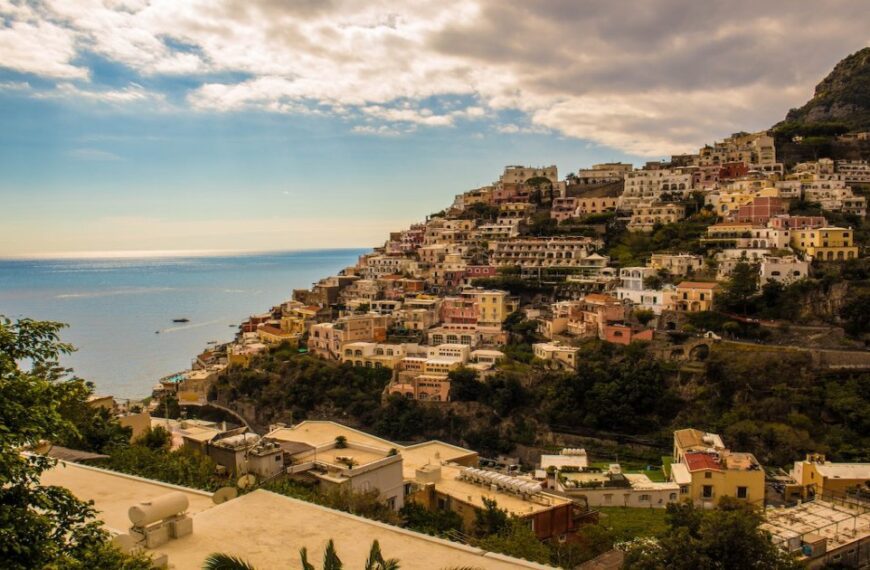 Amalfi Coast Beaches: 10 Spots to Soak Up the Sun