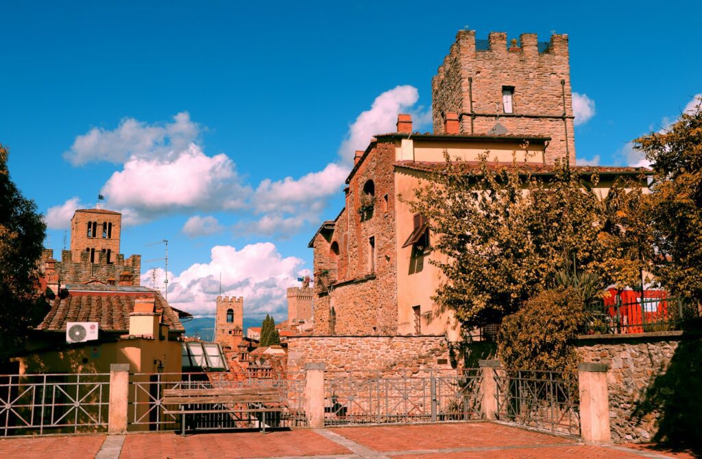 Town of arezzo, Italy travel guide