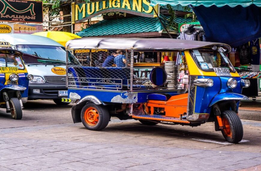 Bangkok Tour By Tuk-Tuk