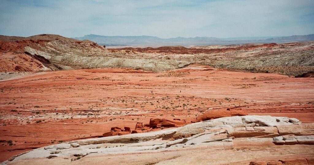 Why To Choose The Valley Of Fire State Park Tour