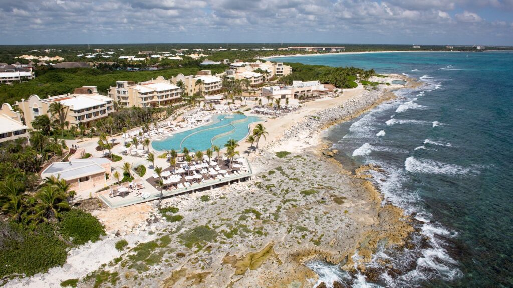 TRS Yucatan, a modern and luxurious adults-only resort in Playa Del Carmen